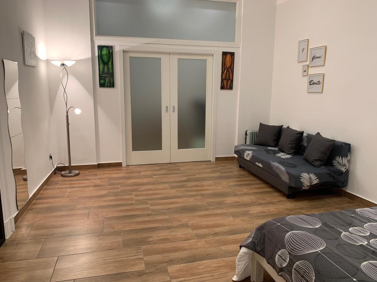 Ferienwohnung I Gironi Di Dante Neapel Exterior foto